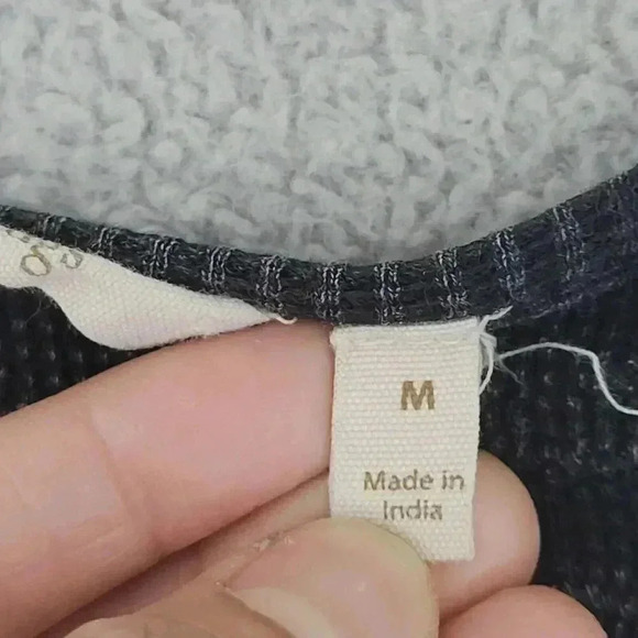 Soft Surroundings Womens M Long Sleeve Embroidered Sweater Top M Cotton 24CT - Picture 6 of 9